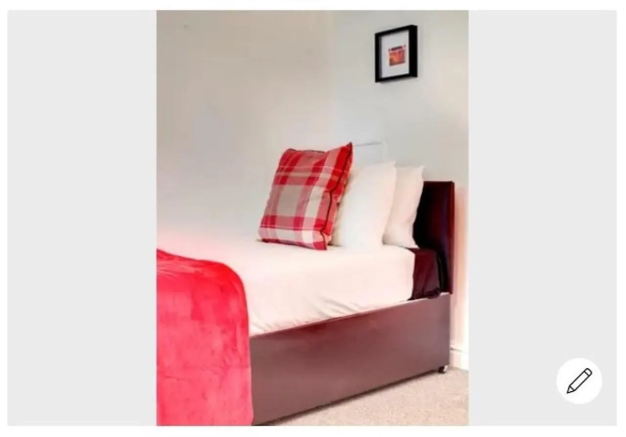 Guest house Your Nottingham Vacation, Business Apart, Parking